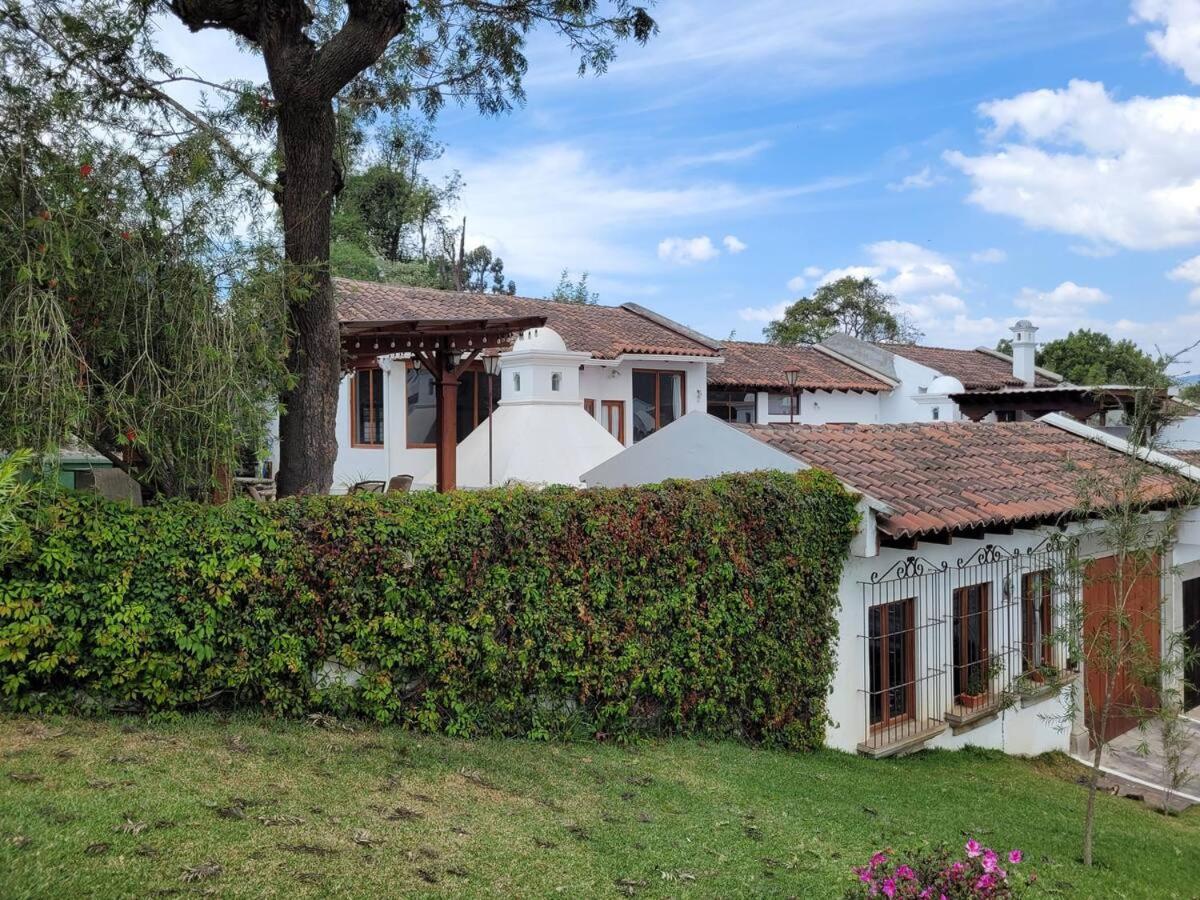 Вілла Amplia Casa Antigua Guatemala Con Pergola Y Jardin Екстер'єр фото