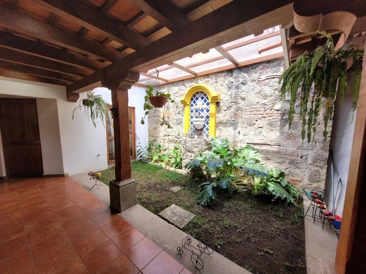 Вілла Amplia Casa Antigua Guatemala Con Pergola Y Jardin Екстер'єр фото