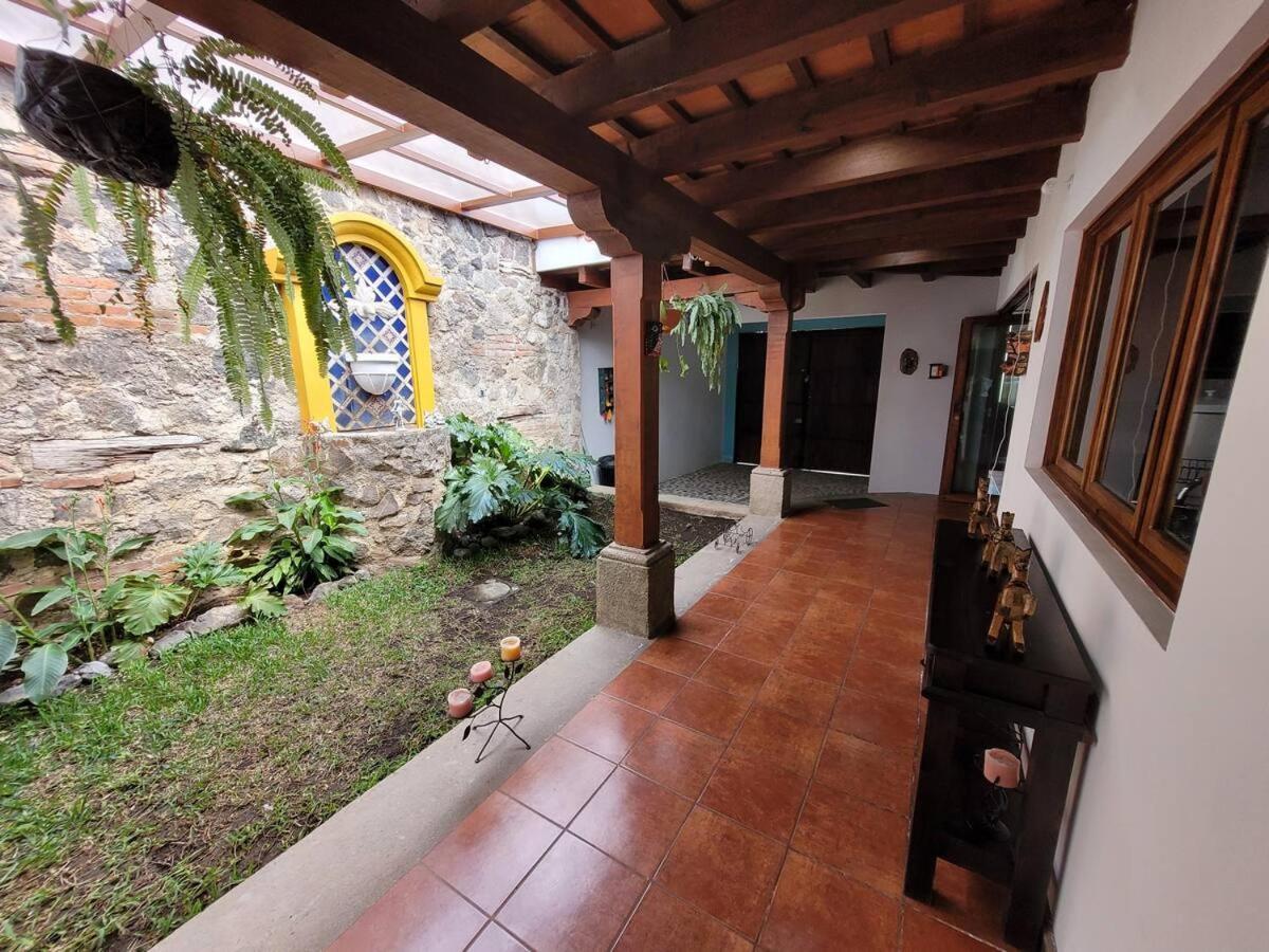 Вілла Amplia Casa Antigua Guatemala Con Pergola Y Jardin Екстер'єр фото