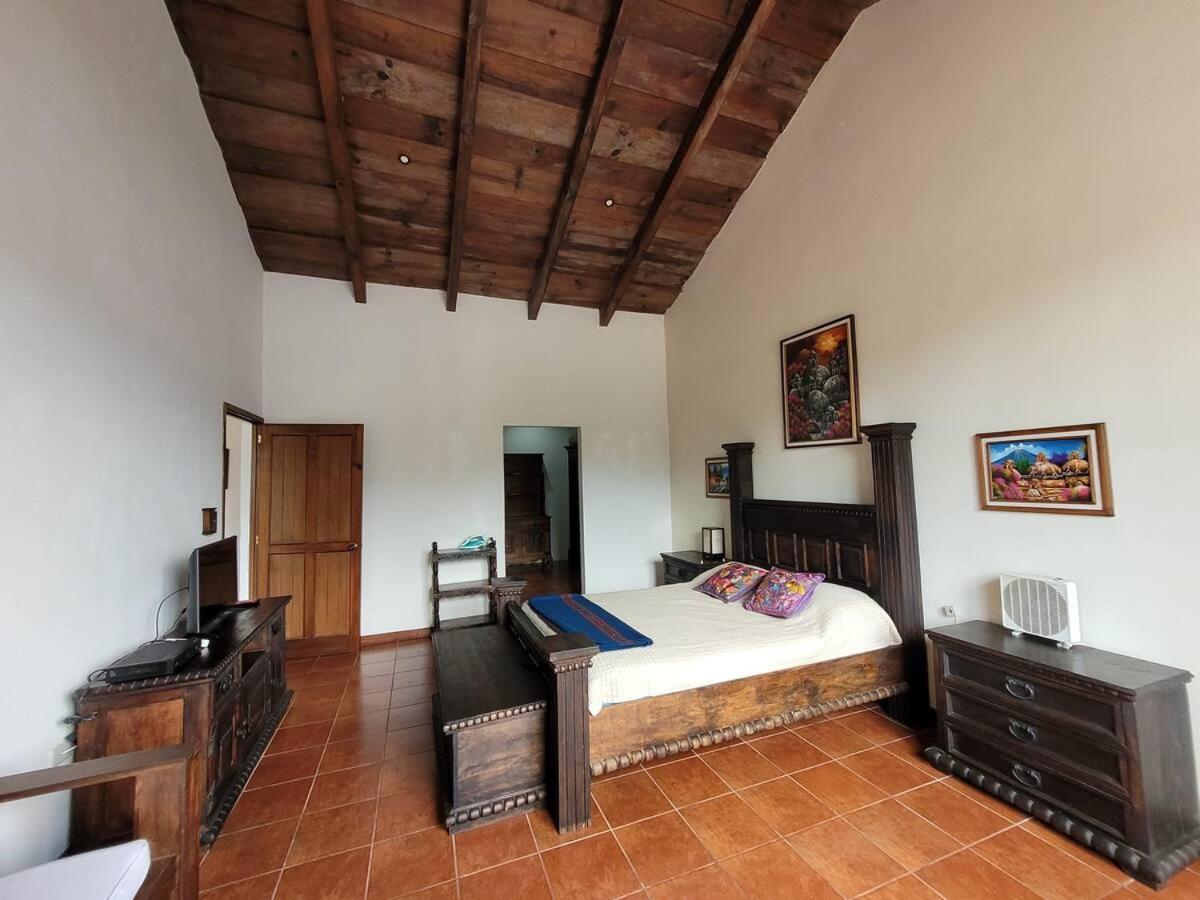 Вілла Amplia Casa Antigua Guatemala Con Pergola Y Jardin Екстер'єр фото