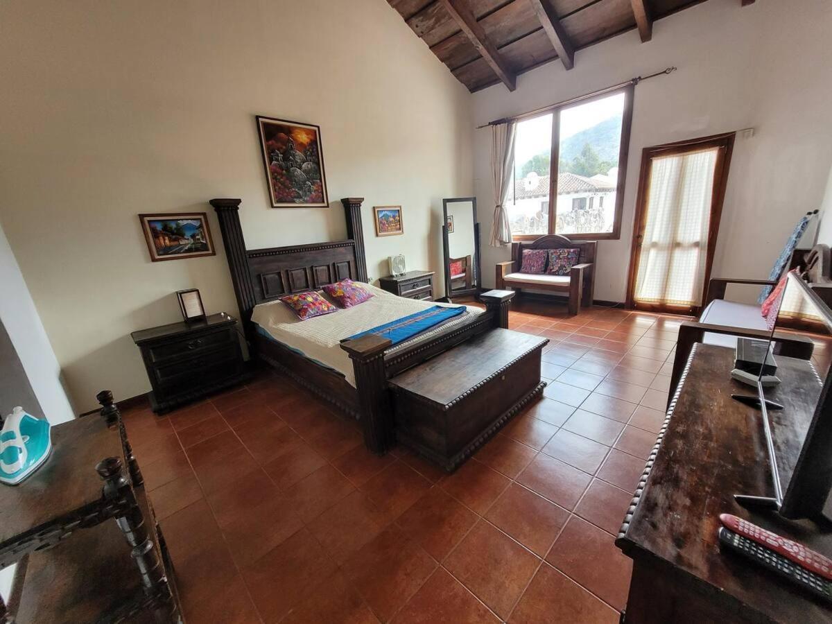 Вілла Amplia Casa Antigua Guatemala Con Pergola Y Jardin Екстер'єр фото