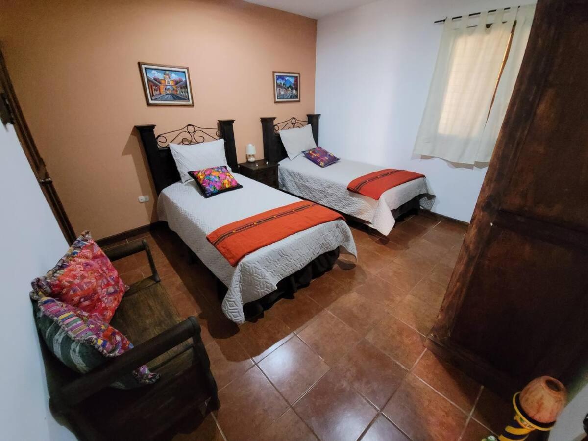 Вілла Amplia Casa Antigua Guatemala Con Pergola Y Jardin Екстер'єр фото